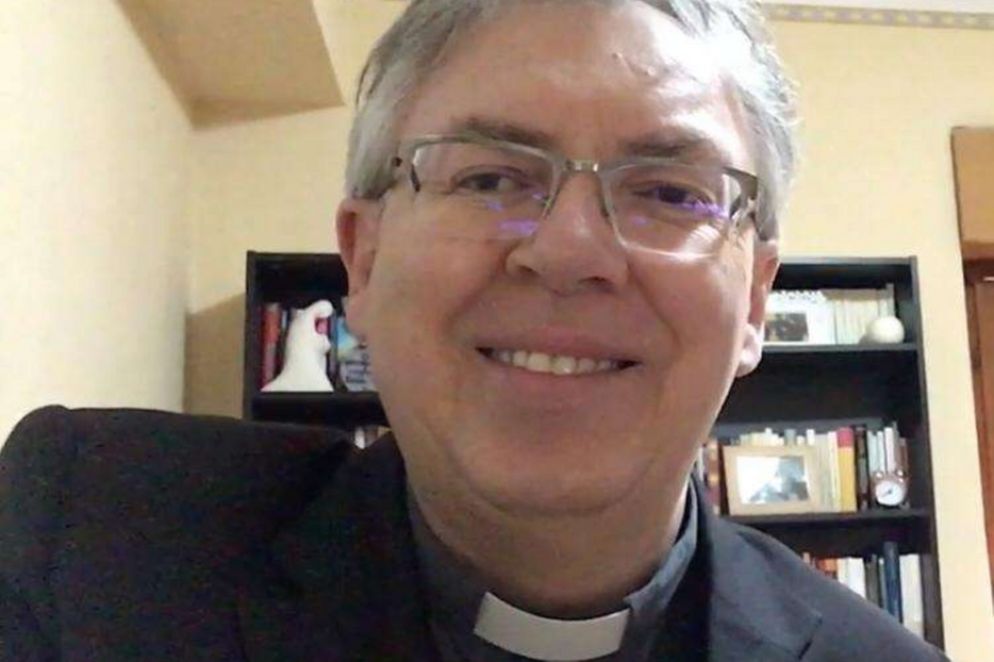 Don Alberto Curioni, responsabile dei cappellani ospedalieri della diocesi di Lodi, la prima ad aver affrontato il Covid in corsia