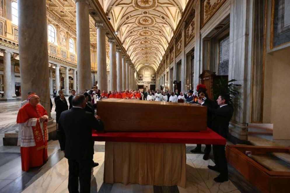 La tumulazione di papa Francesco nella Basilica di Santa Maria Maggiore a Roma - Vatican Media-Ansa