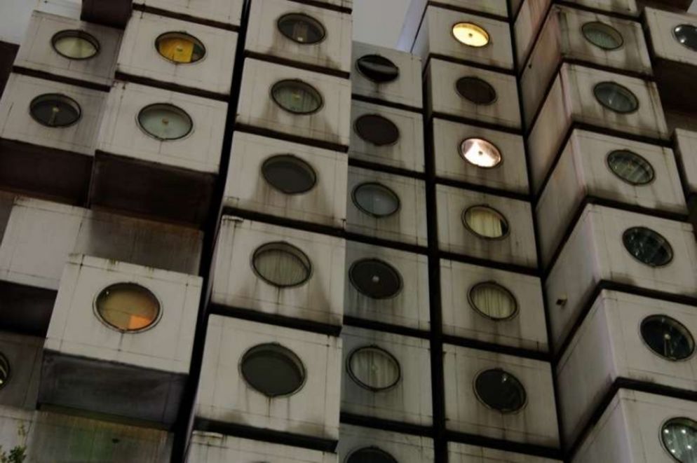 La Nakagin Capsule Tower a Tokyo - WikiCommons