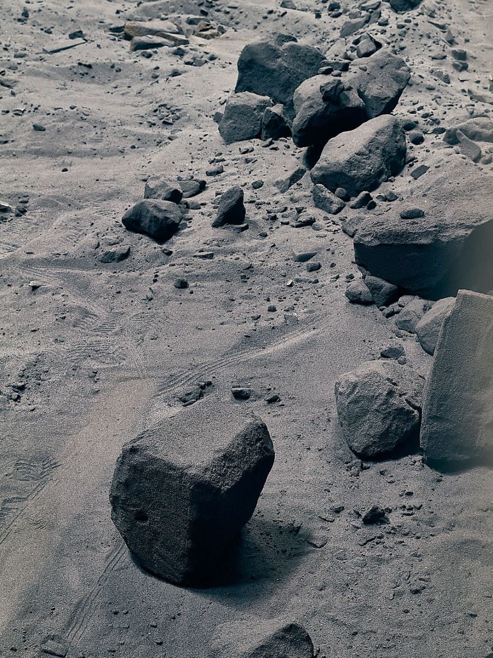 Adro (Brescia), Fonderia Ariotti, S.p.A - Sabbie di risulta, utilizzate nel processo di fonderia e successivamente recuperate e riutilizzate nel ciclo. Le sabbie vergini usate nelle fonderie sono di qualità molto elevata, con un costo che va dai 40 ai 100 euro per tonnellata e una percentuale di quarzo di minimo il 98%.