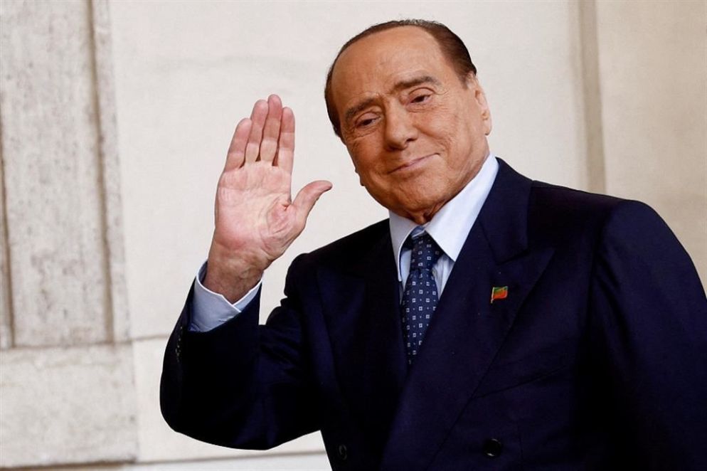 Il 12 giugno si chiude l'era Berlusconi. Il fondatore e leader di Forza Italia muore a 86 anni all'ospedale San Raffaele di Milano. La sua prima elezione alla Camera e il suo primo governo sono datati 1994. In tutto è stato presidente del Consiglio quattro volte, segnando 40 anni di storia politica italiana.