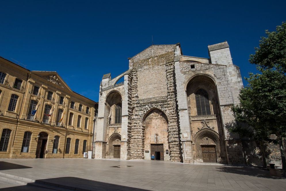 La cattedrale di Maria Maddalena a Saint Maximin-La Sainte-Baume