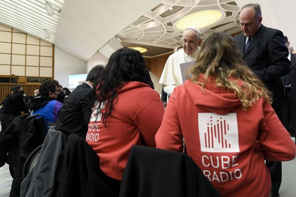 I ragazzi di Cube Radio in Aula Paolo VI assieme a papa Francesco