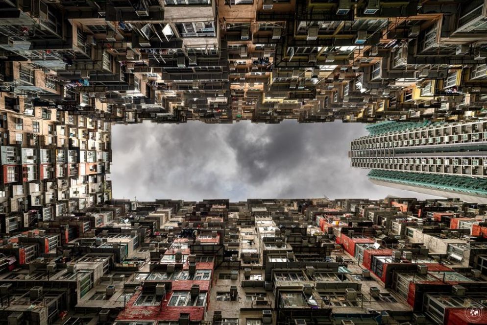 Un iconico edificio alveare di Hong Kong, noto come Monster Building