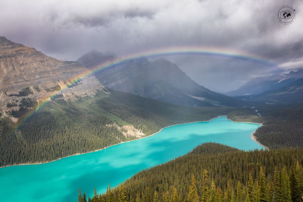 Canada, l'arcobaleno su Peyto Lake