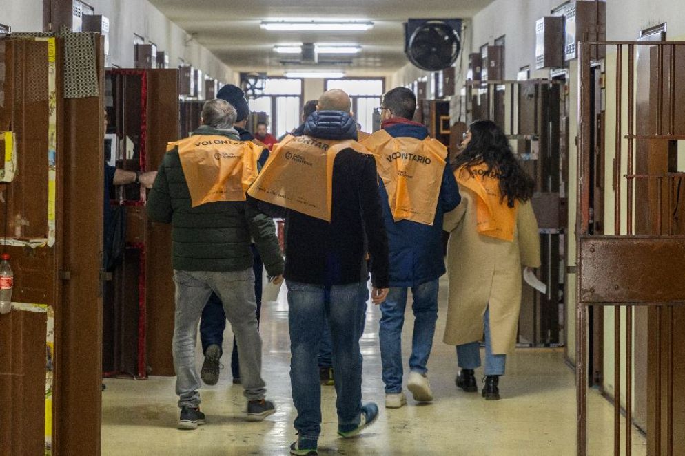 I volontari del Banco alimentare tra le celle di Opera - Banco alimentare