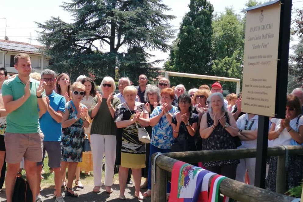 Un momento della cerimonia di intitolazione - D&F Cernusco