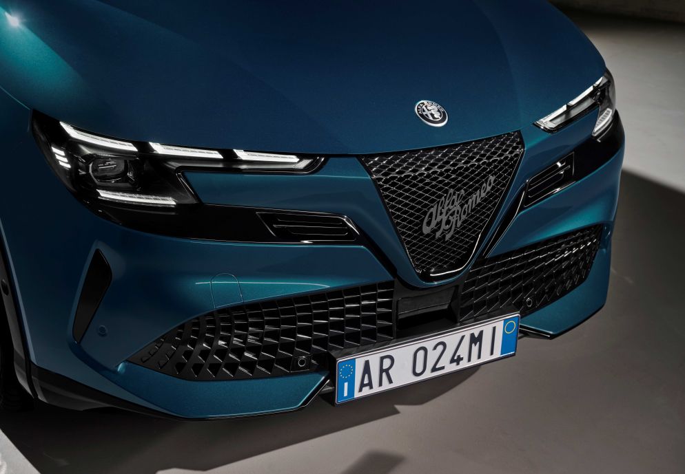 Il frontale del B-Suv Alfa Romeo - .
