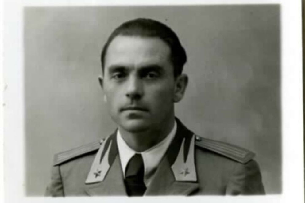 Il maresciallo della Guardia di Finanza Luigi Cortile. Morì in un campo di concentramento dopo che i nazifascisti lo scoprirono ad aiutare gli ebrei in fuga - archivio