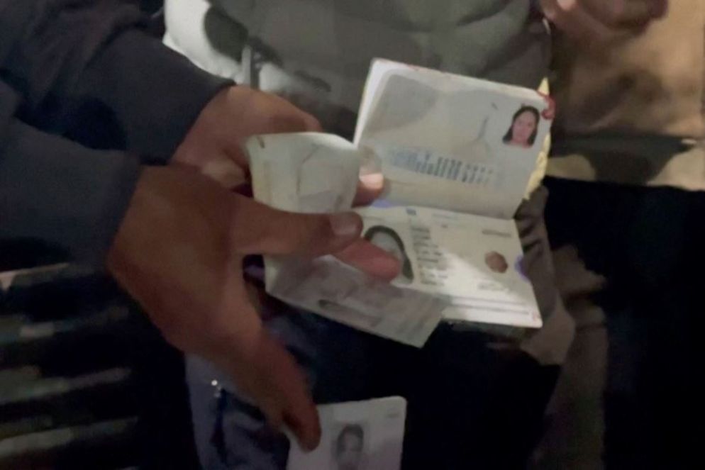 I passaporti degli operatori umanitari rimasti uccisi in un raid a Gaza - Ansa