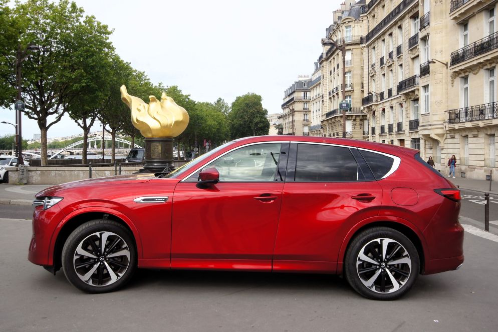 La Flamme de la Libertè - .