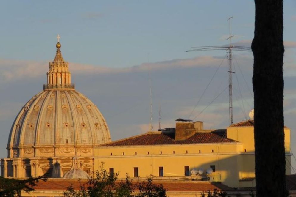 A destra le antenne della stazione radioamatoriale HV0A gestita da Francesco Valsecchi - Da QRZ