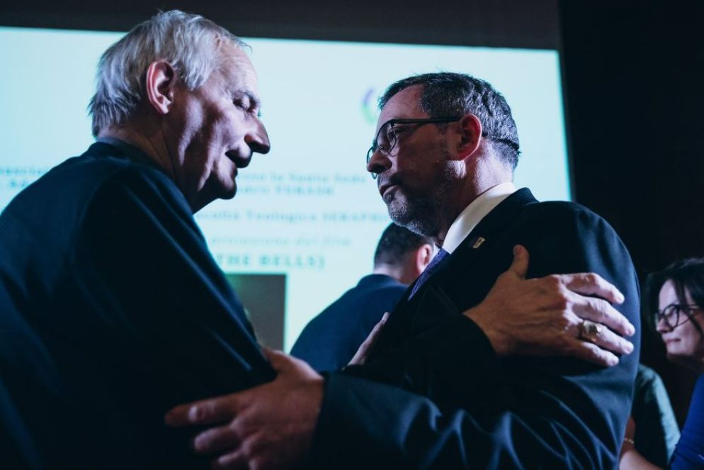 Il cardinale Matteo Zuppi e l’ambasciatore ucraino presso la Santa Sede, Andrii Yurash - @AndriiYurash