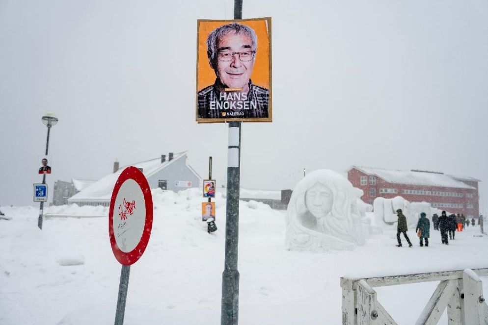 Cartelloni elettorali a Nuuk, in Groenlandia - Ansa