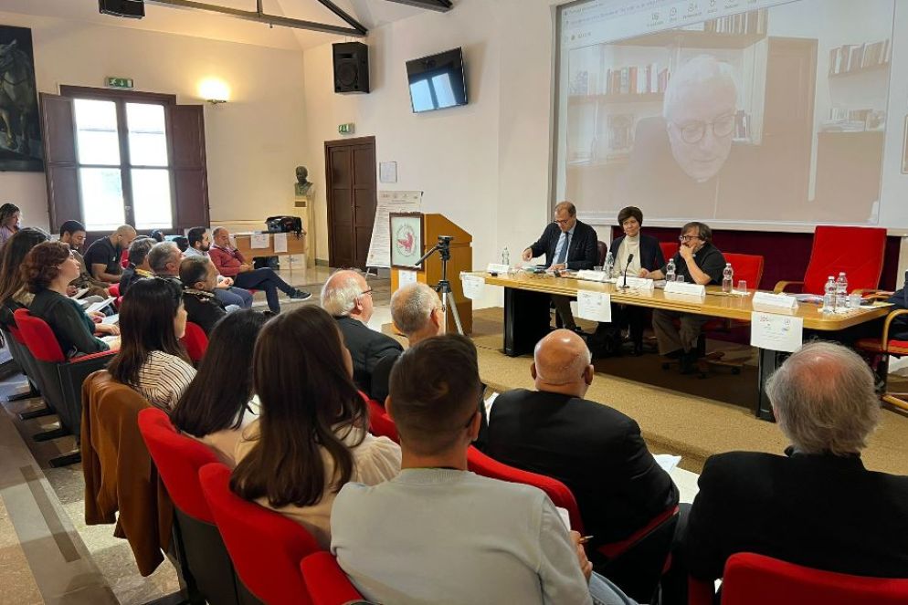 L'arcivescovo Giuseppe Baturi in collegamento all'incontro del Consiglio dei giovani del Mediterraneo a Palermo - Gambassi