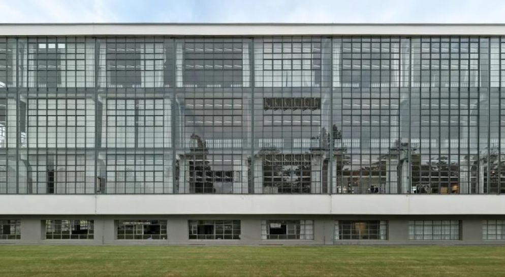 L'edificio della Bauhaus progettato da WalterGropius a Dessau - Stiftung Bauhaus Dessau