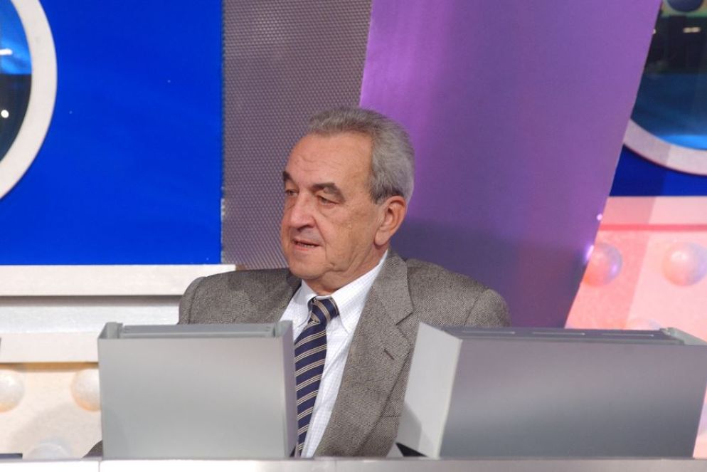 Bruno Pizzul negli studi della trasmissione "Quelli che il calcio" - Ipa