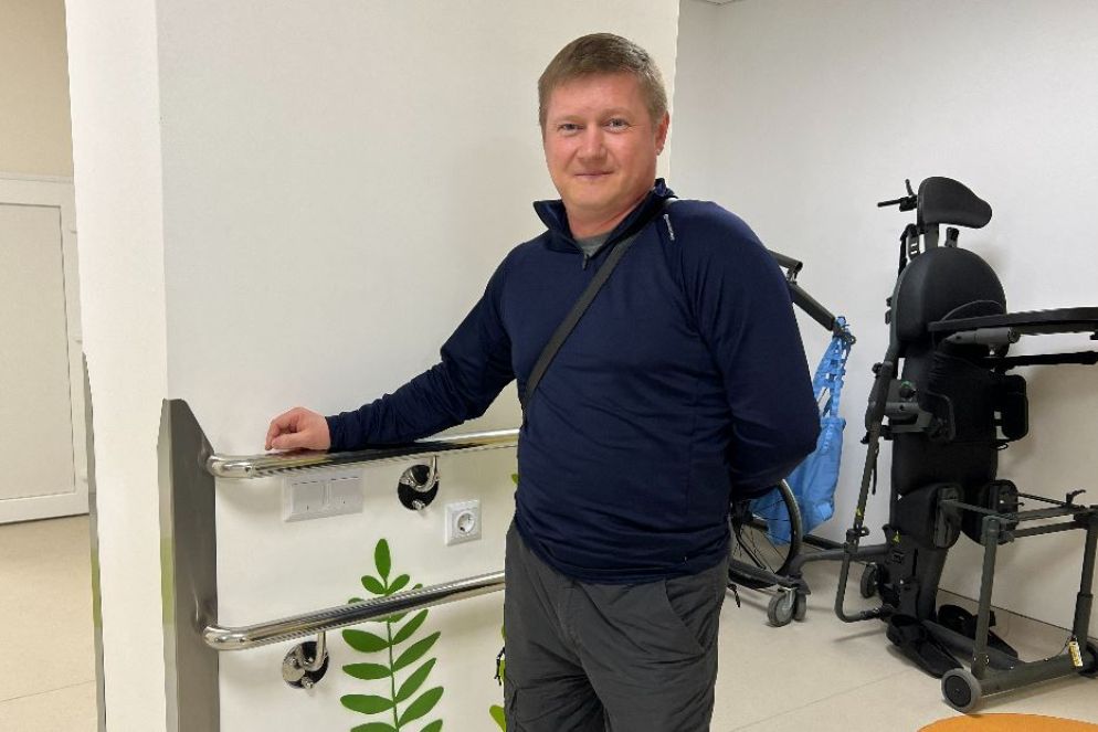 Victor Shyshkin, il padre di una delle giovani pazienti curate nel centro “Unbroken Kids” - Gambassi