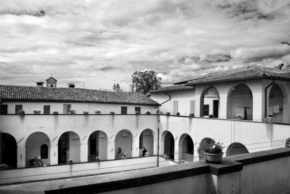 Il monastero - Dal profilo Facebook delle monache clarisse Cappuccine del Monastero di Santa Veronica Giuliani