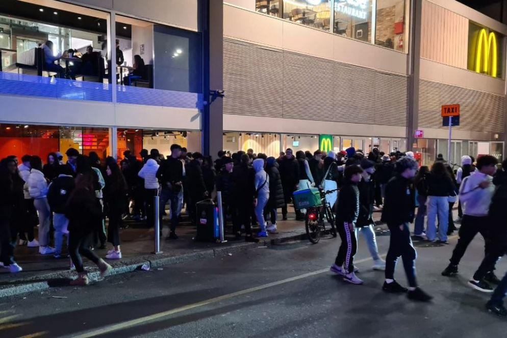 La stazione di Milano Porta Garibaldi - .
