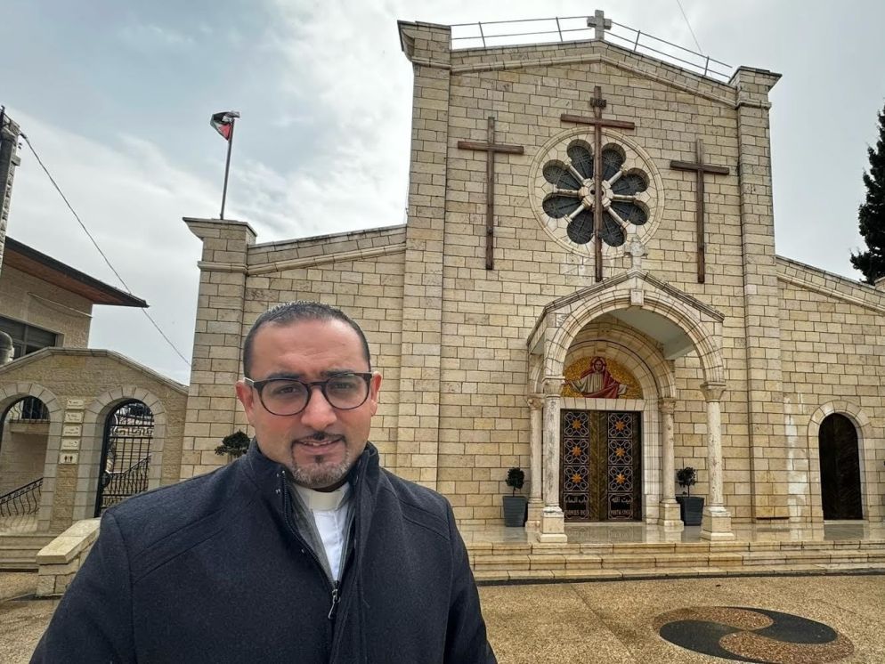 padre Bashar Fawadleh, il parroco di Taybeh - Nello Scavo