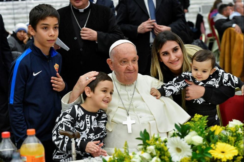 Il pranzo del Papa con i poveri in Aula Paolo VI nella Giornata dei poveri, 19 novembre 2023 - Siciliani