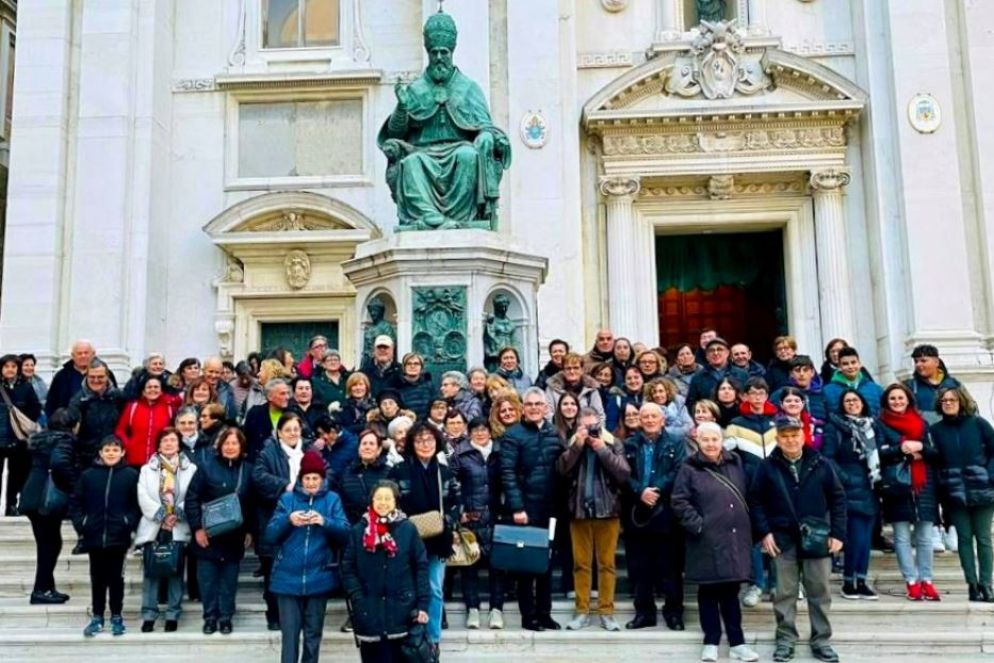 Un gruppo di pellegrini delle diocesi delle Marche nel Santuario di Loreto - Ercoli