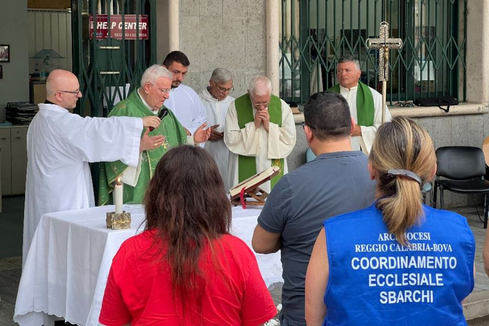 La Messa con il cardinale Bassetti per i volontari del Coordinamento ecclesiale sbarchi e dell’Help center della Caritas di Reggio Calabria - Gambassi