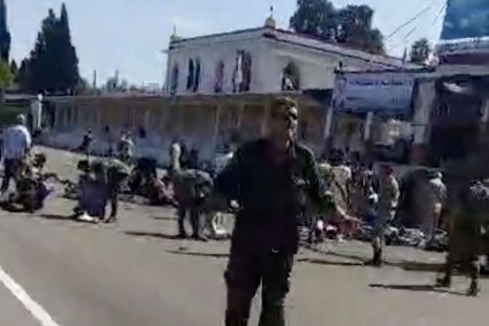 I primi interventi di soccorso a Homs. Sono 200 i feriti - Reuters