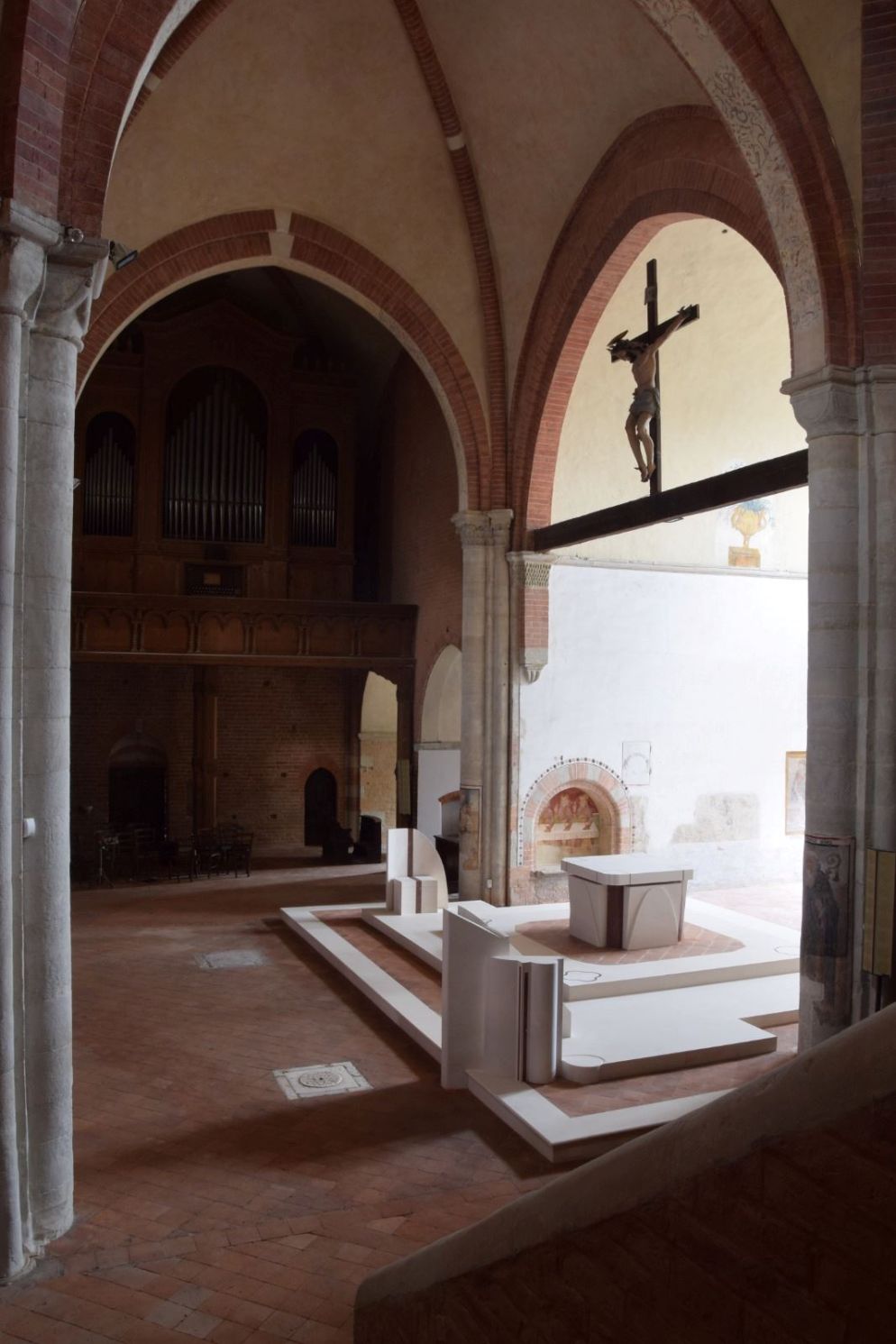 Raul Gabriel, presbiterio dell'abbazia di Rivalta Scrivia, Tortona (Alessandria) - Raul Gabriel