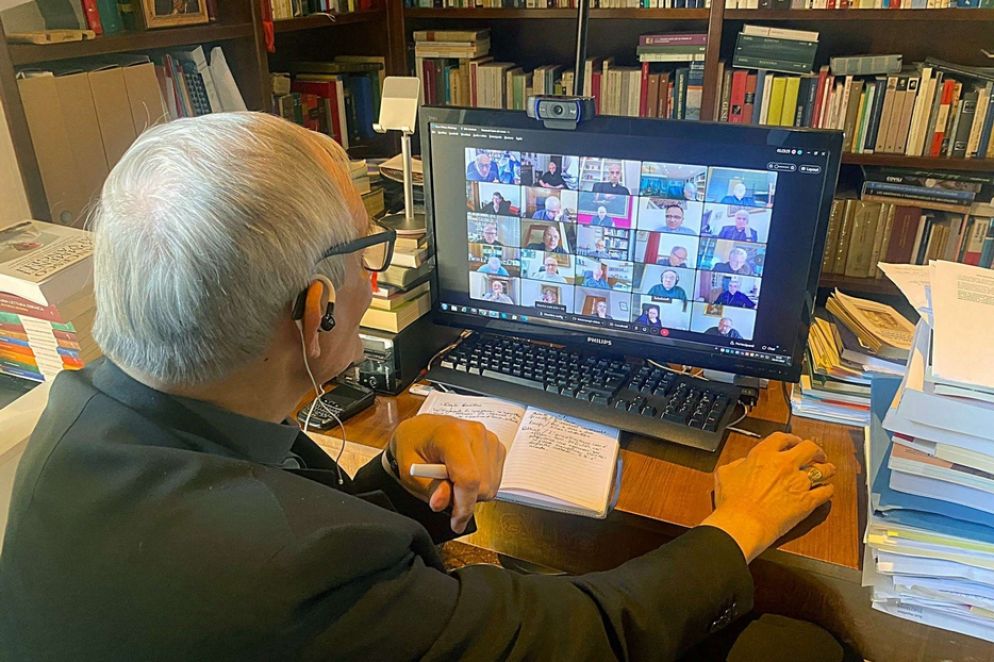 Il cardinale Zuppi in videocollegamento per il Consiglio Episcopale Permanente Cei - Cei, Ufficio nazionale per le comunicazioni sociali