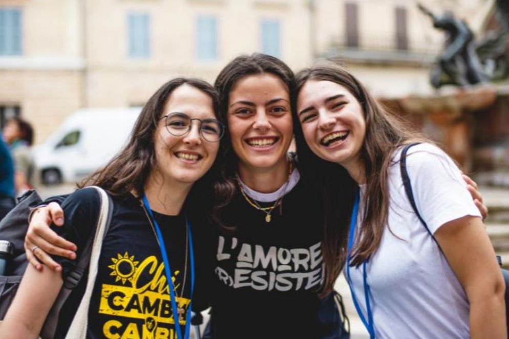Festa, amicizia, riflessione, preghiera gli "ingredienti" del raduno di Fraternità a Loreto, giunto nel 2024 alla terza edizione - foto Fraternità / @Magrooney