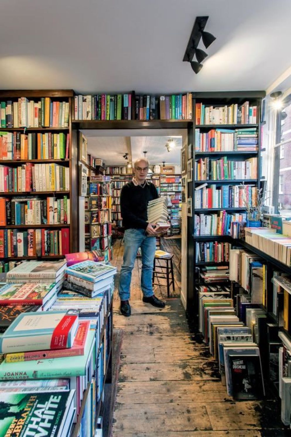 Johnny de Falbe nella sua libreria John Sandoe - Alamy