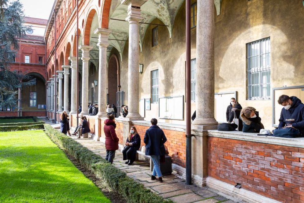 Uno dei chiostri della sede milanese dell'Università Cattolica - Ufficio stampa Univeristà Cattolica