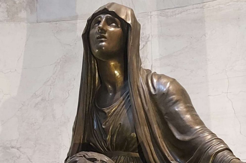 La Pietà, o anche il Compianto è custodita nel Tempio Canoviano di Possagno (Tv) - .