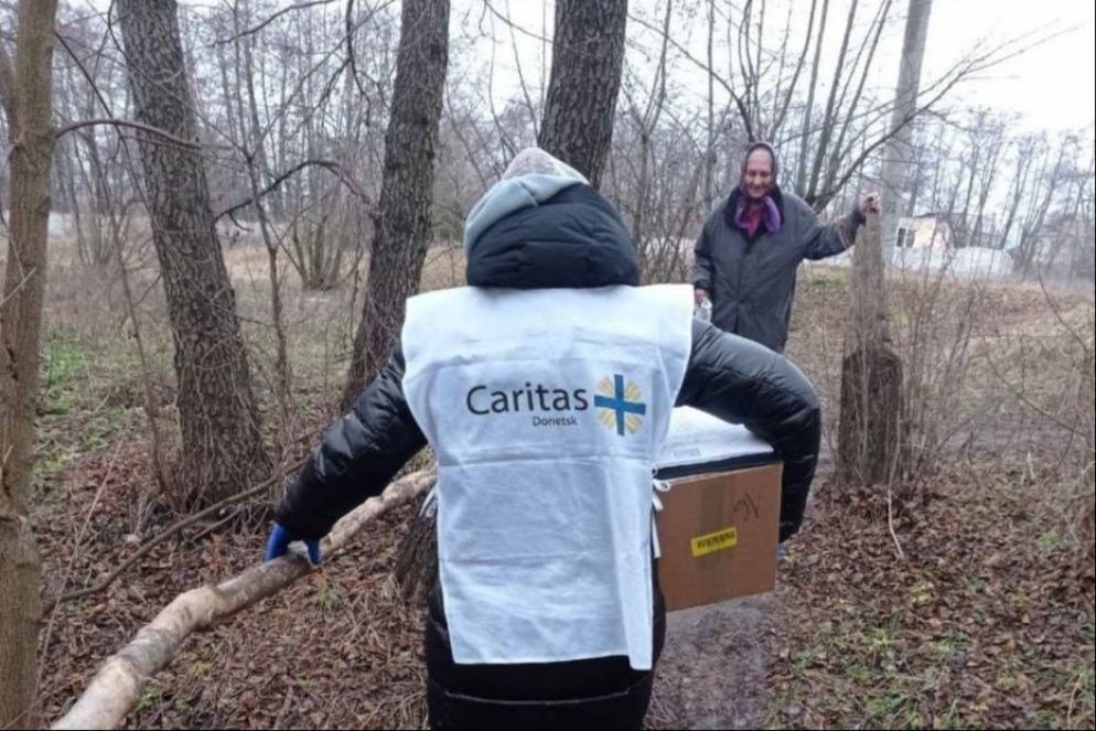 La consegna degli aiuti Caritas nei villaggi lungo il fronte in Ucraina - Caritas Italiana