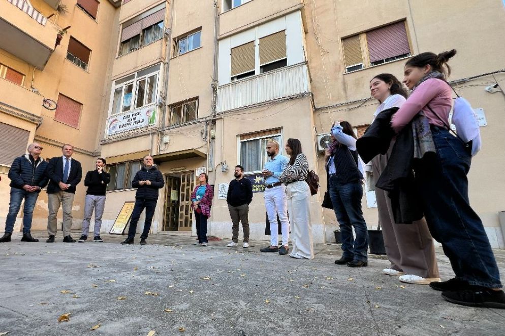 Il Consiglio dei giovani del Mediterraneo a Palermo nel quartiere Brancaccio dove è stato ucciso padre Pino Puglisi - Gambassi