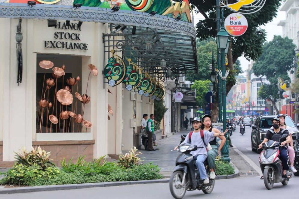 La Borsa di Hanoi, in Vietnam - Ansa