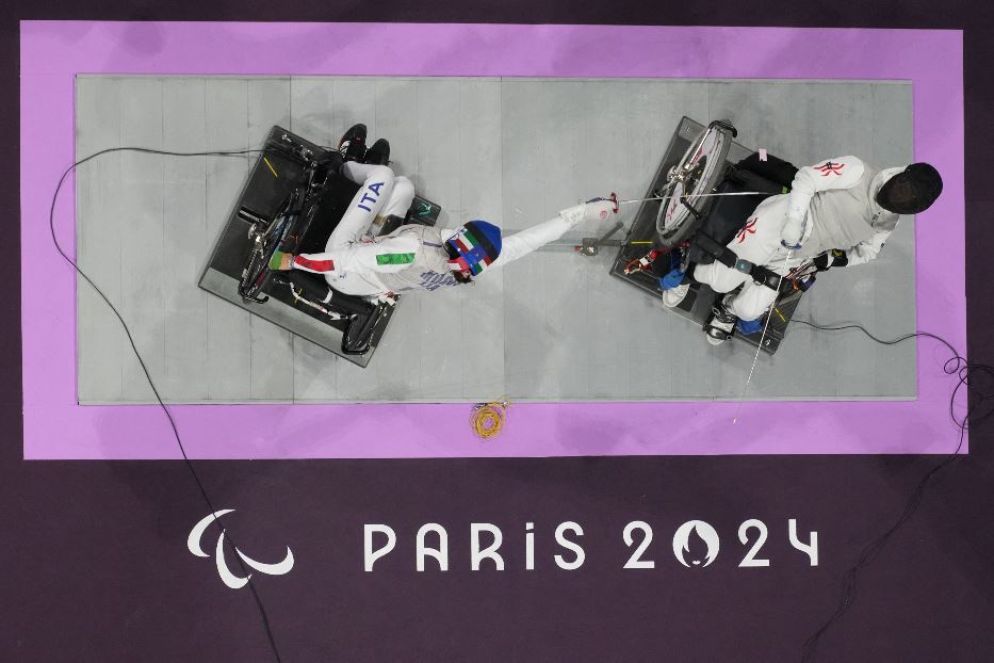 Andreea Ionela Mogos nell'assalto contro Fan Pui Shan - Reuters/Carlos Garcia Rawlins