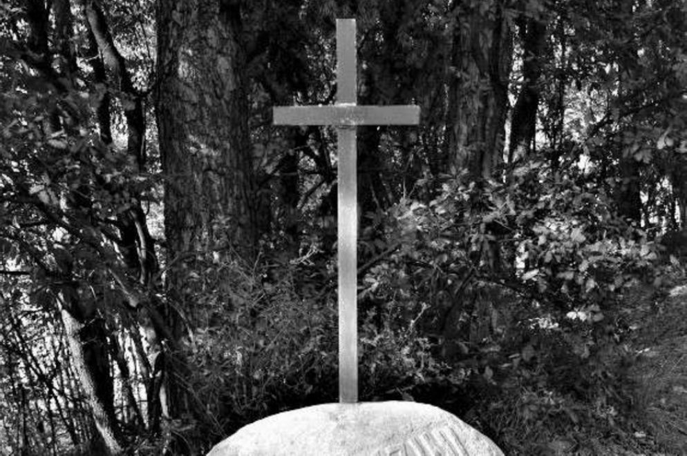 Il luogo del martirio di don Lenzini: il cippo a Crocette - .