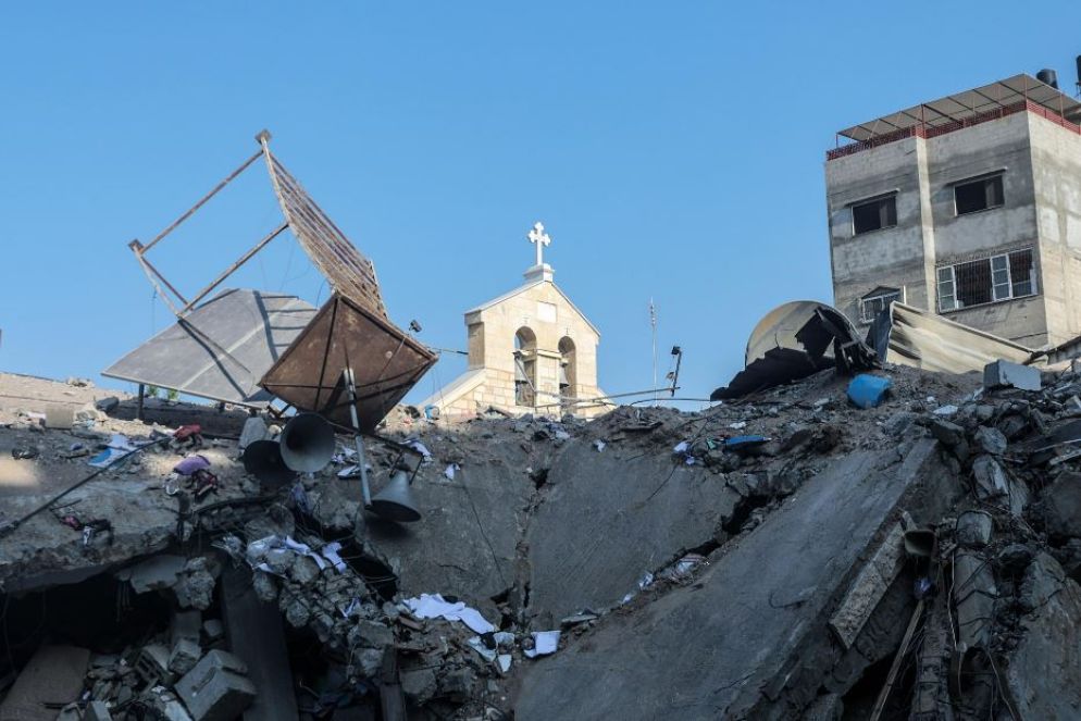 Una chiesa bombardata a gaza - Ansa