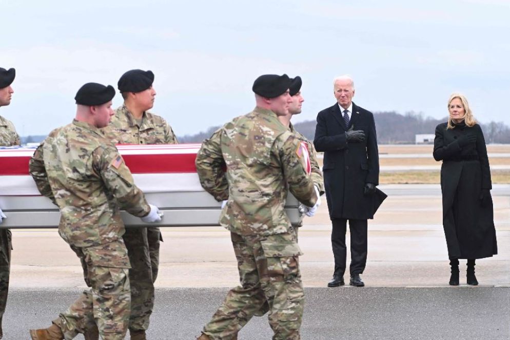 Biden e la moglie Jill rendono omaggio alle salme dei tre soldati uccisi in Siria - Ansa