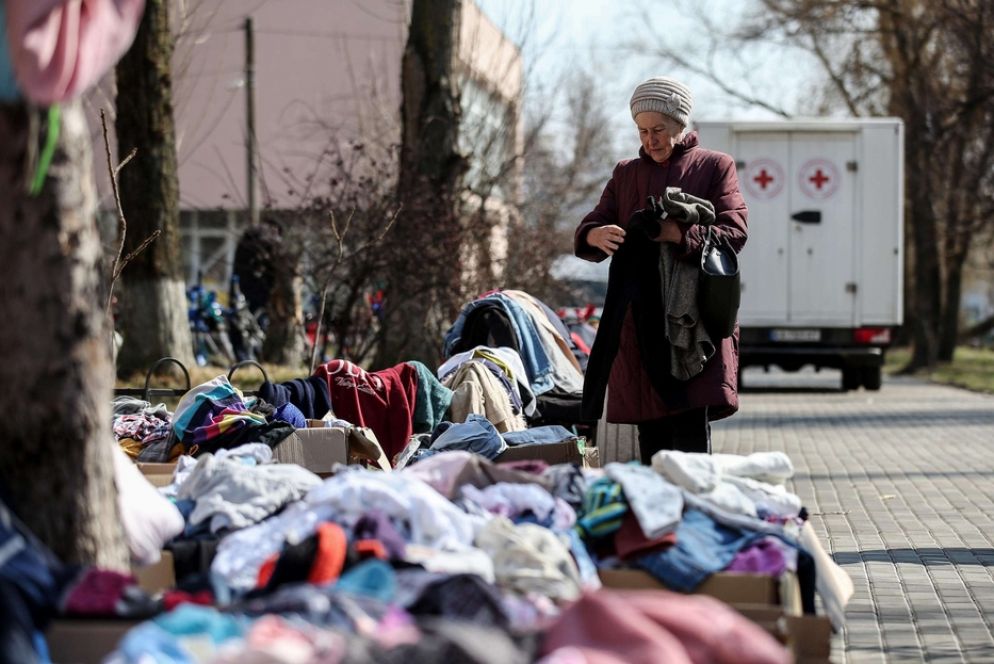 Gli aiuti ai profughi in Ucraina - Ansa