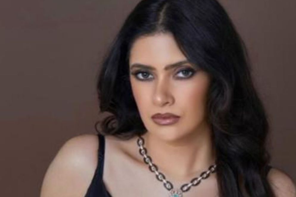 Kulsum Shadab Wahab - .