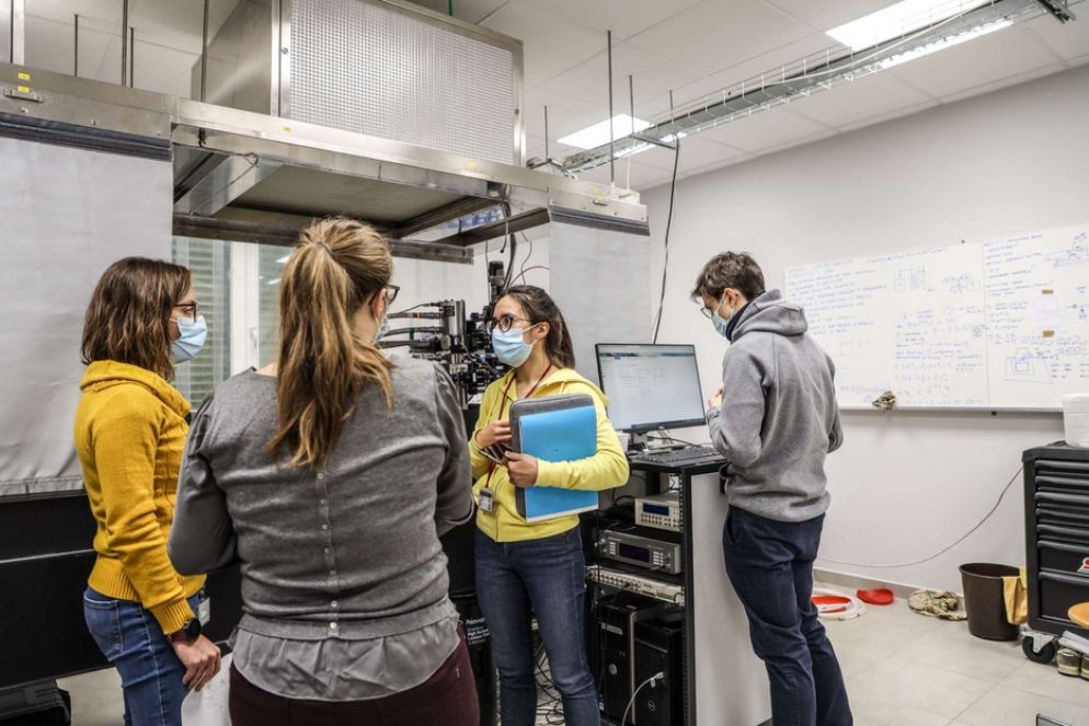 Il preside della facoltà, Paolini: attraverso le formule possiamo anche immaginare il futuro «Cerchiamo di formare futuri uomini di scienza che sappiano porsi sempre domande e non si fermino mai alle risposte trovate, ma vadano avanti nella ricerca» - Università Cattolica