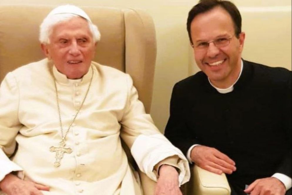 Geissler con il Papa emerito - Dal Web