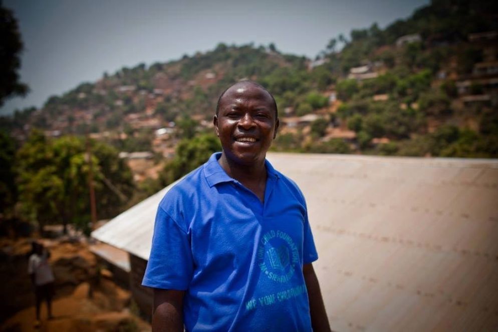 Santigie Bayo Dumbuya, l'ex bambino soldato che ora si occupa si proteggere l'infanzia in Sierra Leone