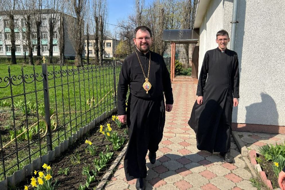 Maksym Ryabukha, neo-vescovo dell’esarcato greco-cattolico di Donetsk, la diocesi nell’Ucraina sud-orientale tagliata dalla linea del fronte. - Gambassu