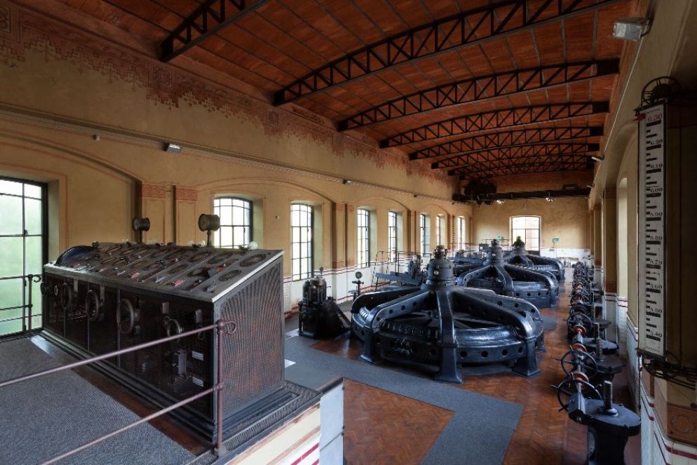 Dopo il 2009 la centrale idroelettrica cadde in disuso; ma oggi è tornata a funzionare, grazie alla società Adda Energi, del Gruppo Iniziative Bresciane Spa, che nel 2015 l’ha acquistata e ristrutturata, reinstallando una potenza di 2282 KW e permettendo a visitatori, curiosi e appassionati, di accedere alla parte storica dell’edificio - LaWhite / Walter Carrera
