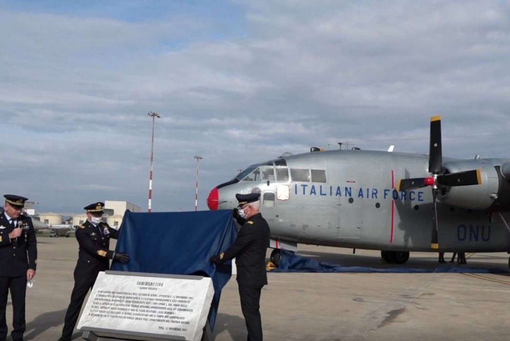 Il C-119 restaurato con la livrea del 1961 presentato oggi a Pisa - Foto Aeronautica Militare